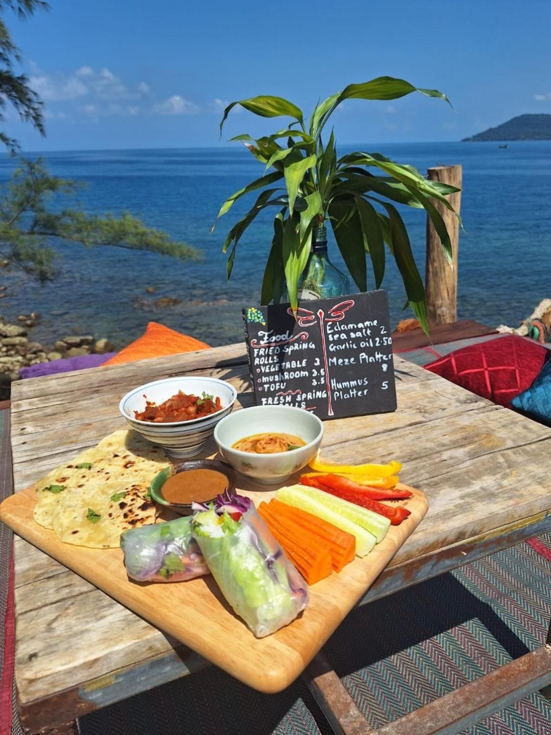 Dragonfly Guesthouse 코롱 산로엠 외부 사진