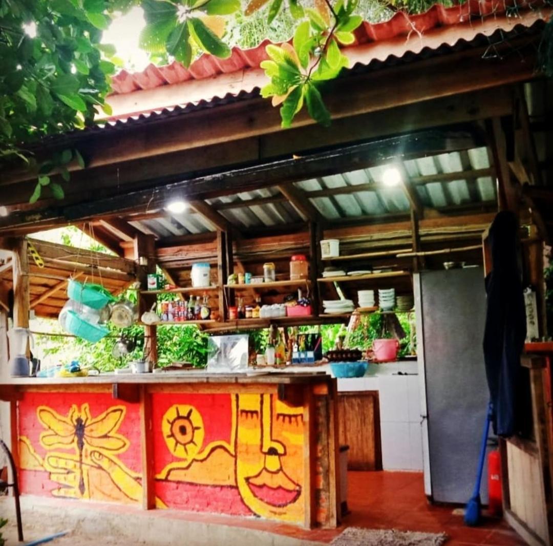 Dragonfly Guesthouse 코롱 산로엠 외부 사진